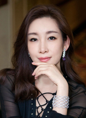美女不穿衣服的网站